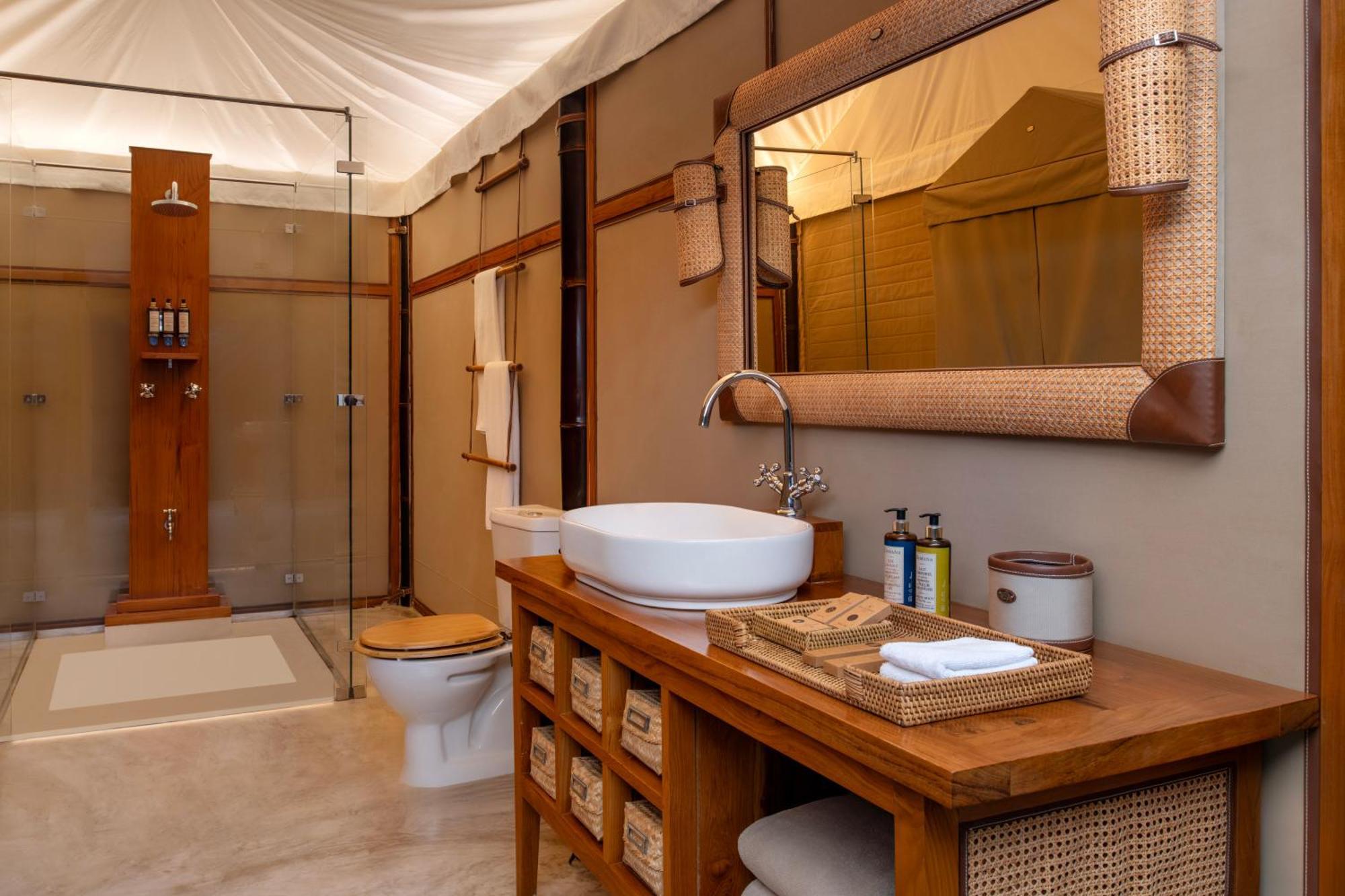 The Outpost Al Barari Camp Hotel มีไซอีด ภายนอก รูปภาพ